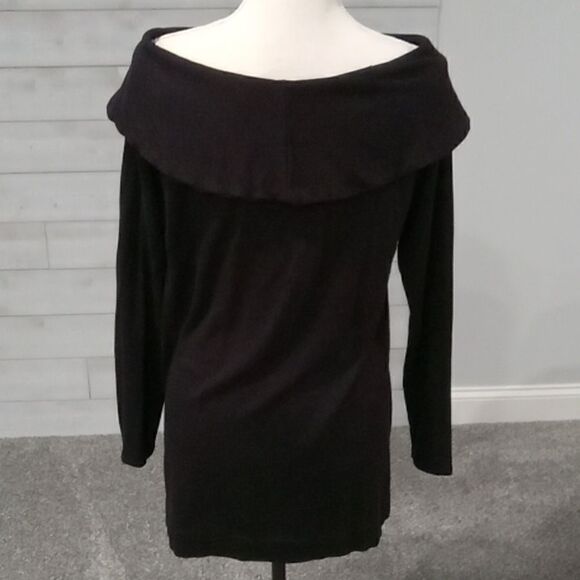 Chico's Zenergy brushed fleece black fold over bateau tunic size one - Picture 6 of 6